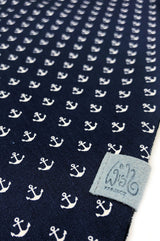 detail dreieckstuch damen blau mit ankermotiv