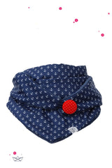 Marine blaues Dreieckstuch mit weißen Ankern