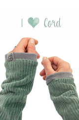 Armstulpen aus weichem, stretchigem Cord Jersey in der Farbe Salbeigrün, weich, gemütliches Accessoire. stylisch, handmade with love