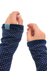 Armstulpen blau mit weißen Pünktchen