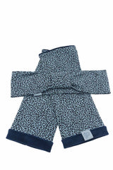 Set bestehend aus passendem haarband und stulpen aus blauem leo muster jersey tolle geschenkidee