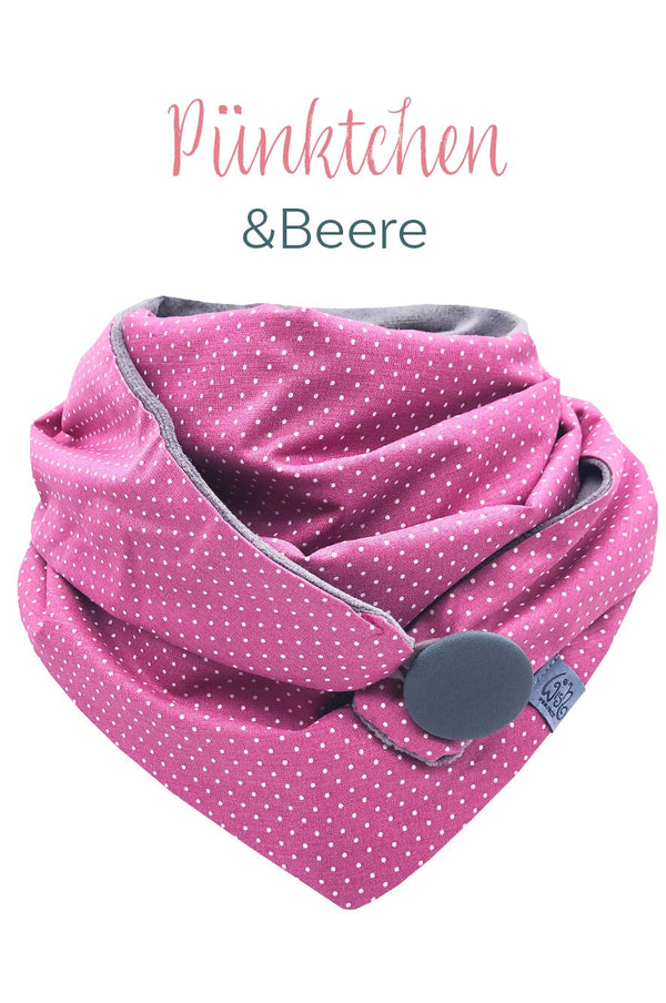 Pünktchen & Beere ist ein weiches, schickes Tuch aus  rosa Baumwolle, gefüttert mit weichem, warmen Futterstoff, mit Knopf zum schließen, um die Frisur nicht zu zerzausen, made with love, made in germany, nachhaltig, fairwear, fair produziert, hergestellt in Deutschland 