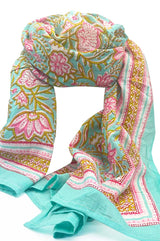 Pareo Tuch Oh India Sommertuch wishproject - Handbedrucktes Baumwolltuch aus Kerala mit feinem Blumenmuster – leichte Baumwolle, platzsparend und schnell trocknend.