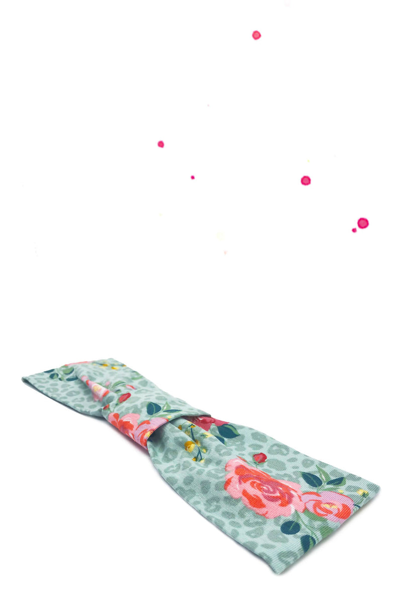 schrägansicht haarband stirnband rosy leo in grün mit blumen