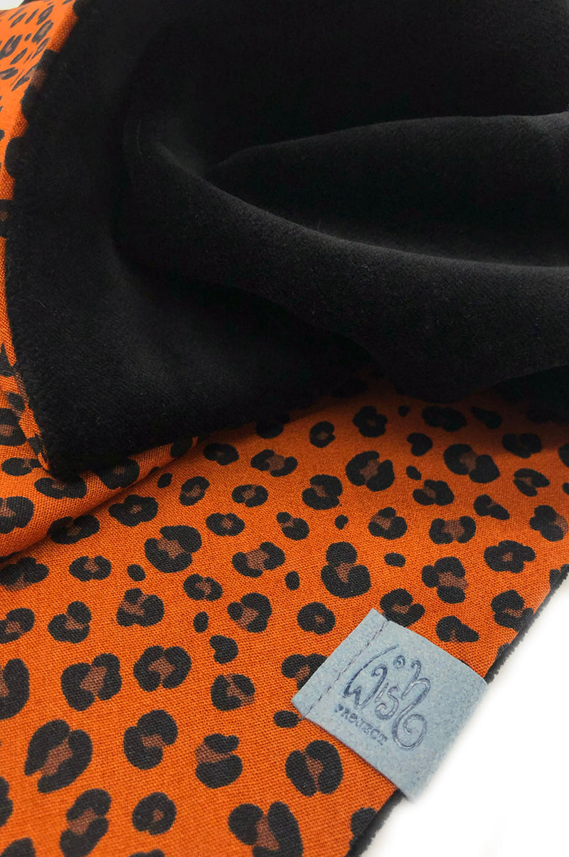 Detail von Halstuch Damen Leopard Muster Braun Orange Cognac made with Love von wishproject fair wear futterstoff baumwoll Nicky Velours weich und samtig