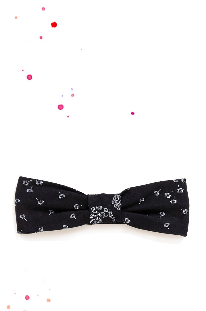 schwarzes haarband mit pusteblumenprint in weiß